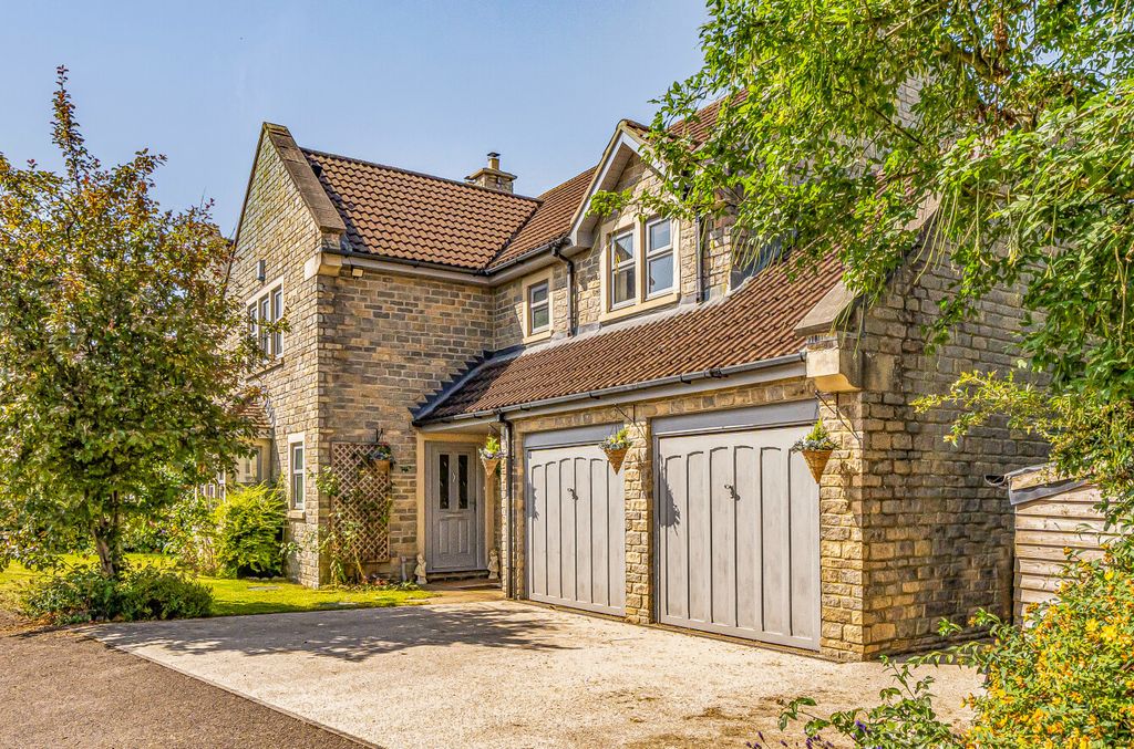 Property photo 1 of 23 1480812-1-6A39186...