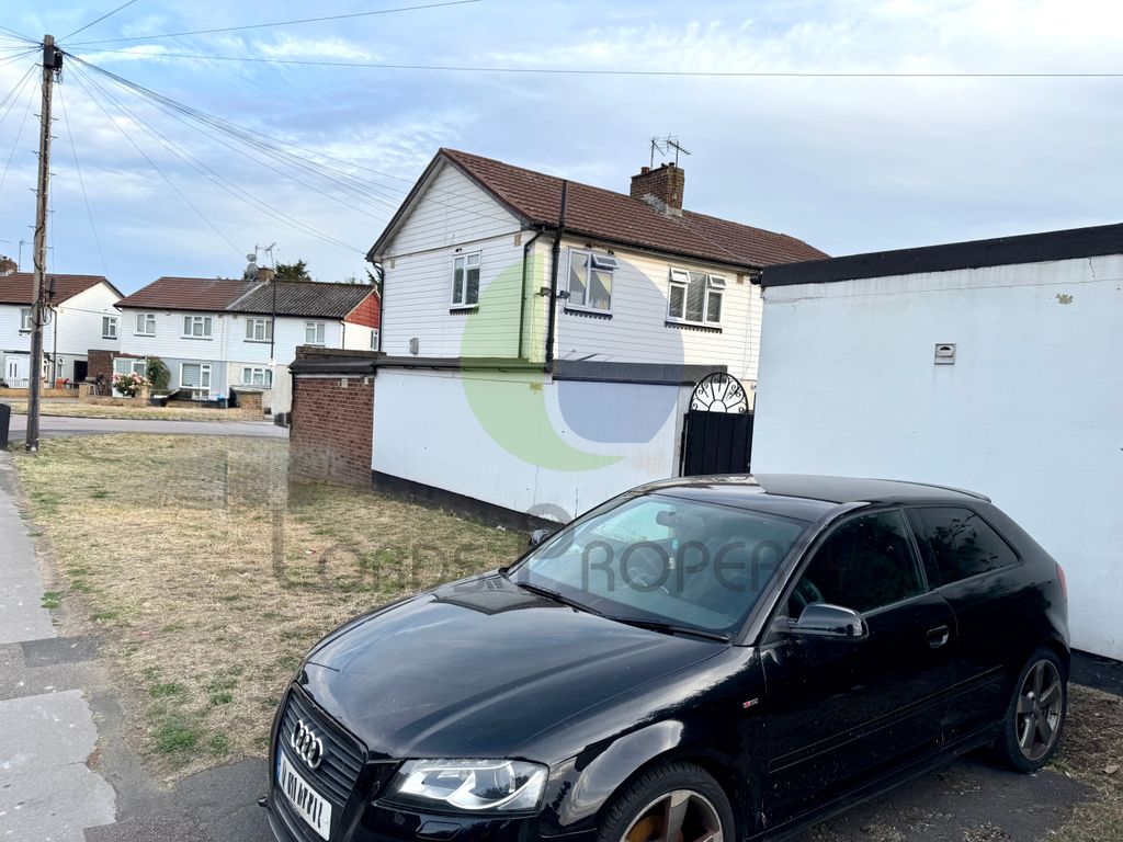 Property photo 2 of 23