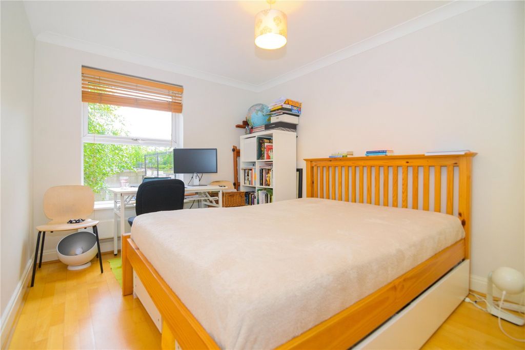 Property photo 3 of 9