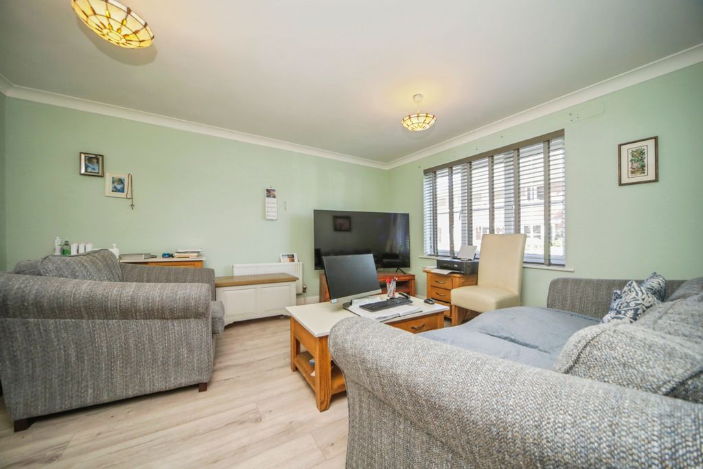 Property photo 2 of 14 Living Room