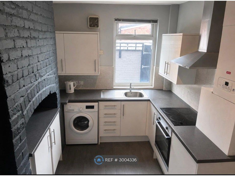 Property photo 1 of 2