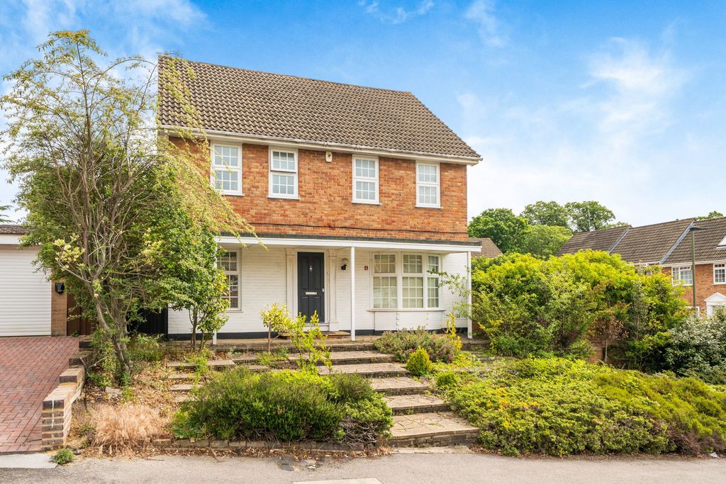 Property photo 1 of 17