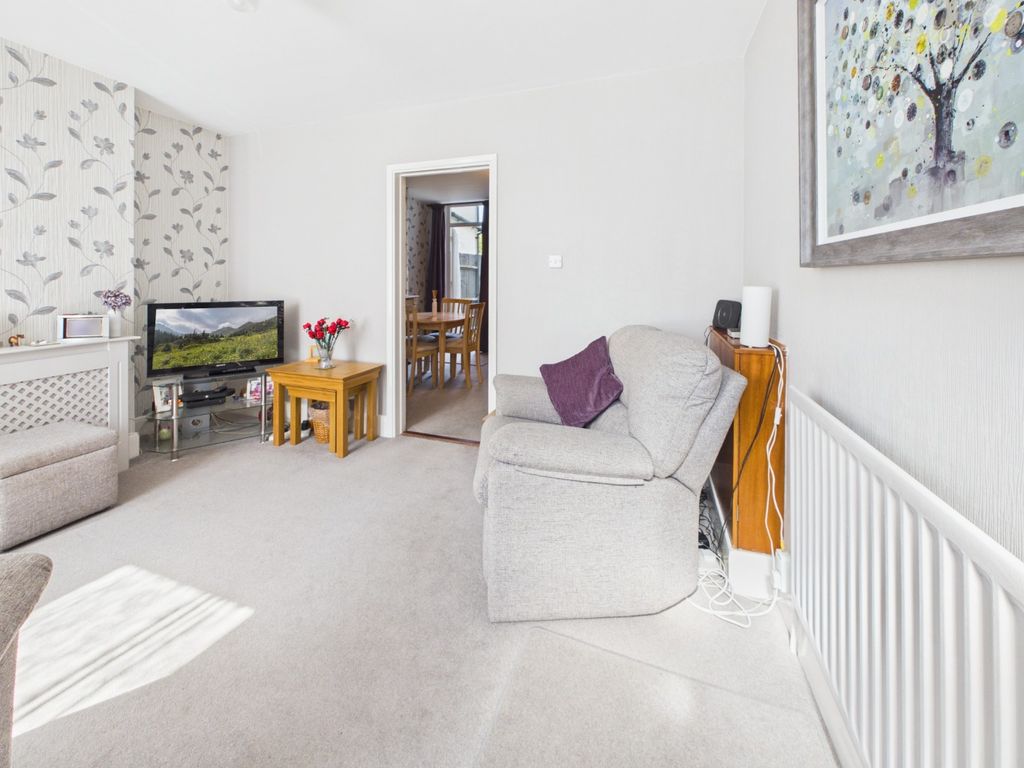 Property photo 3 of 18 3989544
