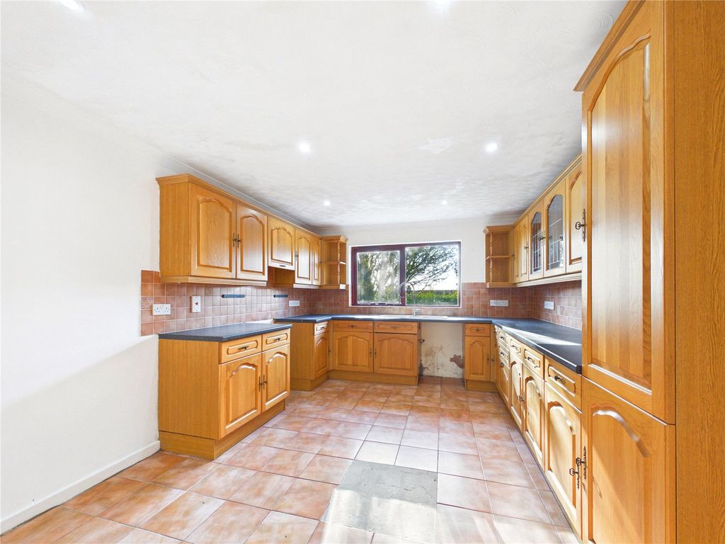 Property photo 2 of 18 Picture No. 06