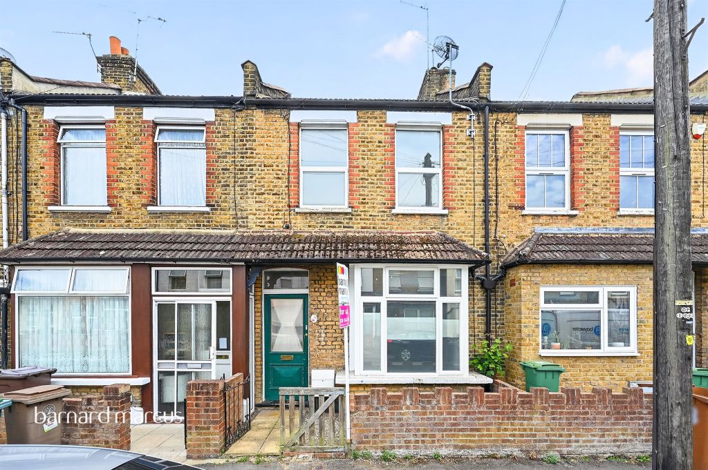 Property photo 1 of 17