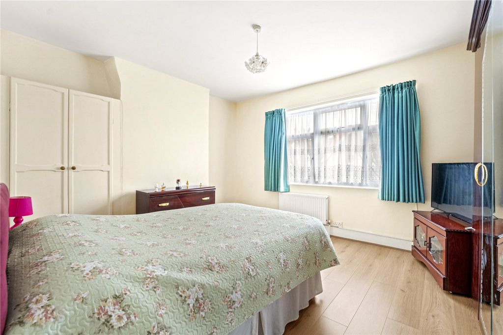 Property photo 3 of 16 Picture No. 04