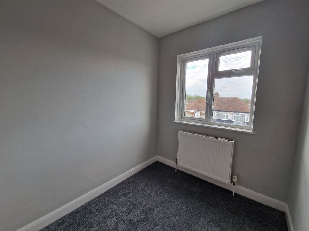 Property photo 3 of 11 4018282