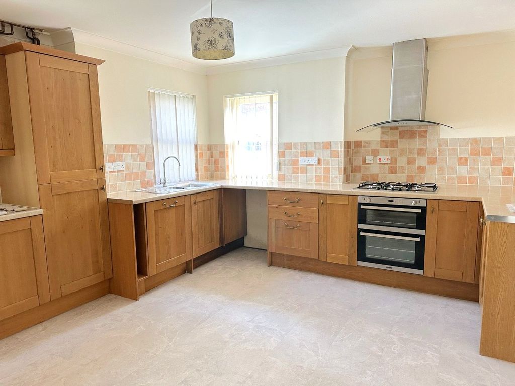 Property photo 2 of 13 Picture No. 45