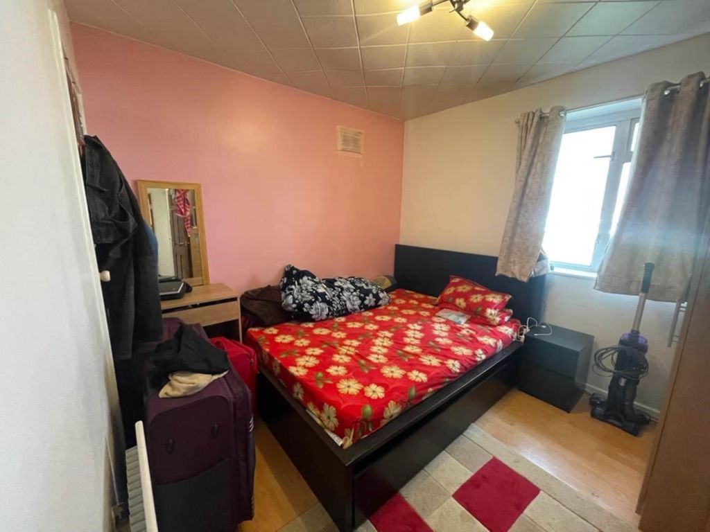Property photo 3 of 5