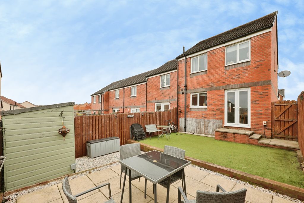 Property photo 3 of 25 Rear Garden/Patio