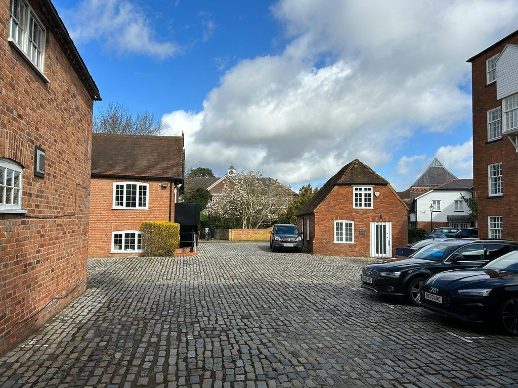 Property photo 2 of 8 Photo 22032023 10 24 00.Jpg