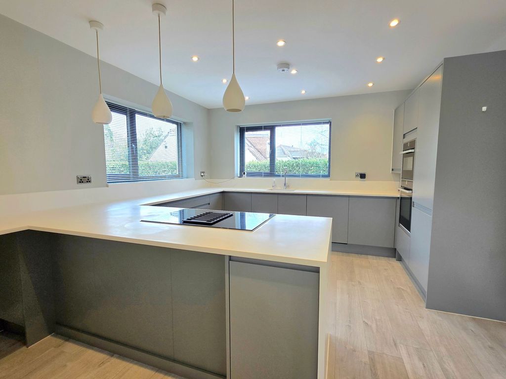 Property photo 3 of 38