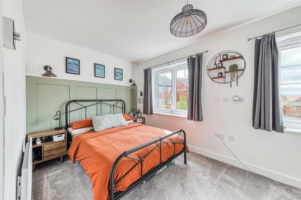 Property photo 3 of 22