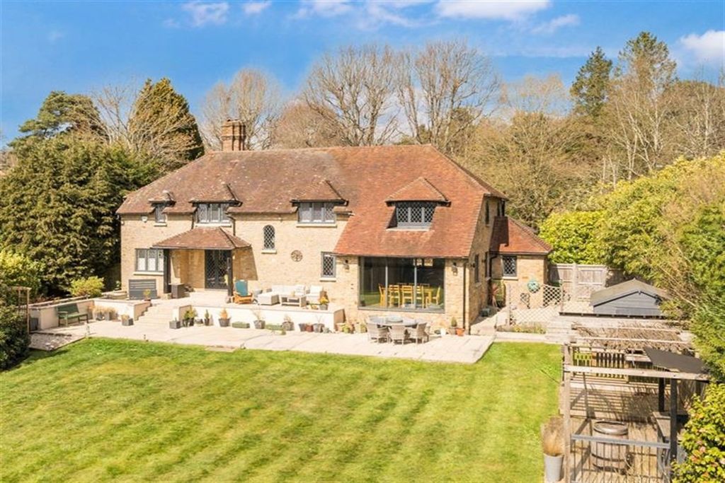 Property photo 1 of 19 (Main)