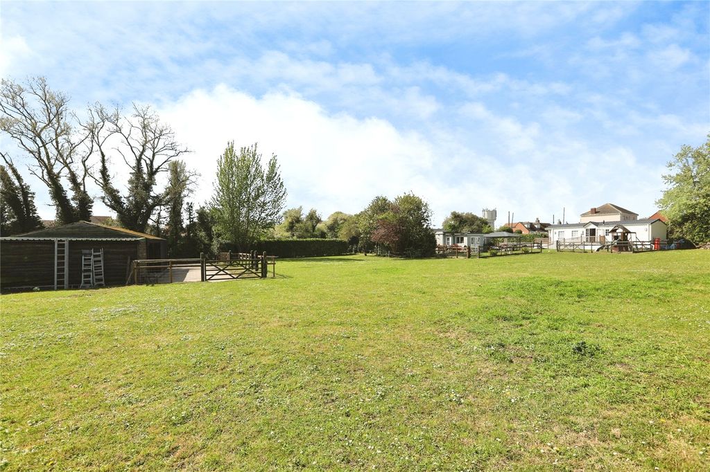 Property photo 2 of 27 Picture No. 80