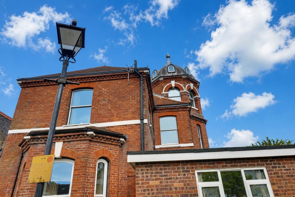 Additional image 29 of 3 bed maisonette for saleLangstone High Street, Havant PO9