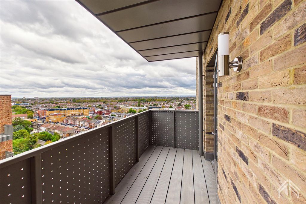 Property photo 3 of 11 3.Jpg