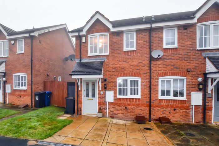 Property photo 1 of 14 Front Aspect 2