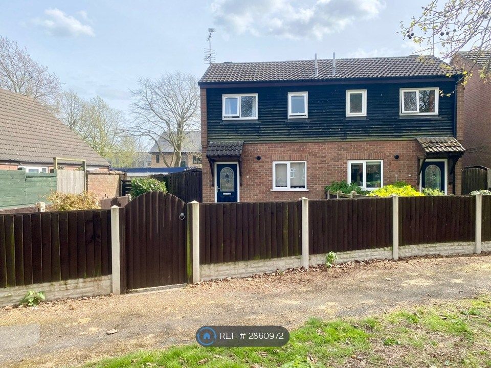 Property photo 1 of 32