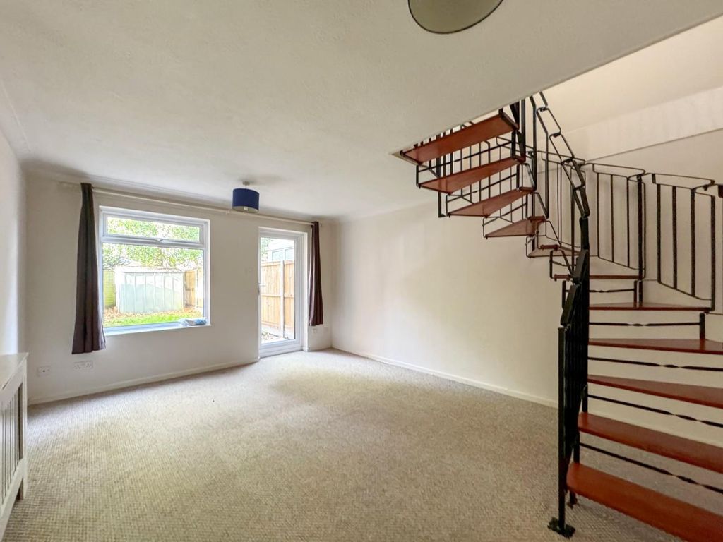 Property photo 3 of 12 6.Jpg