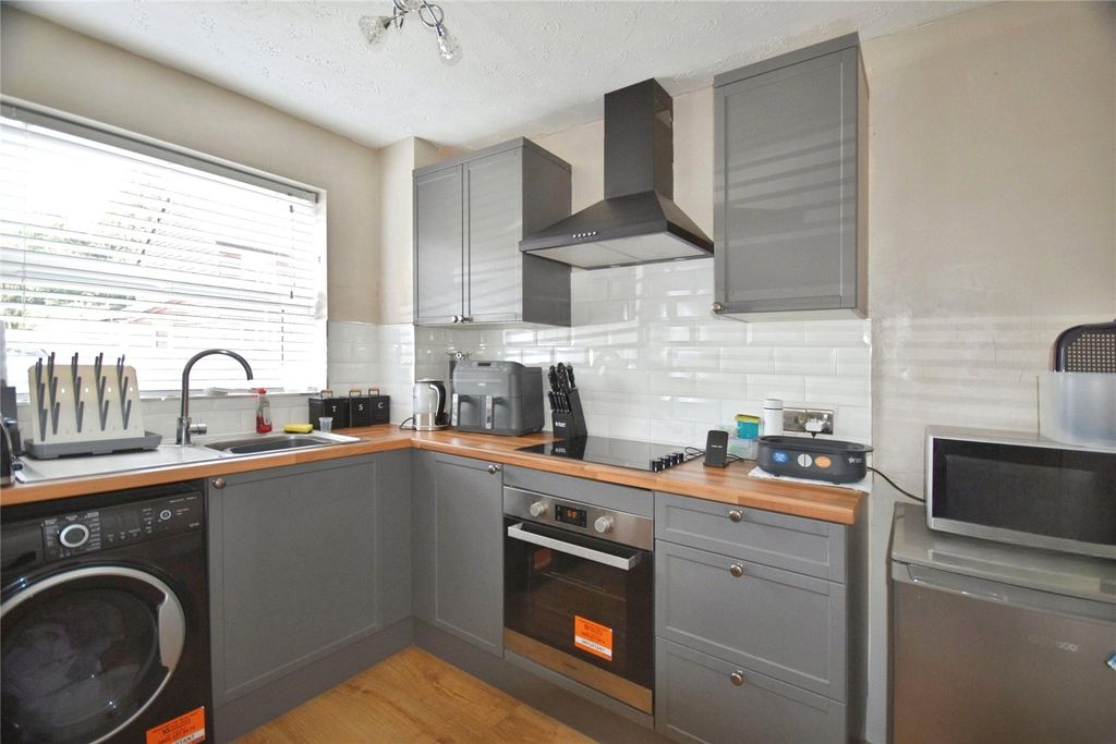 Property photo 3 of 7 Picture No. 05