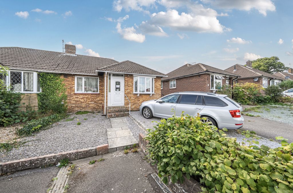 Property photo 1 of 13 1349607-23-68c035...