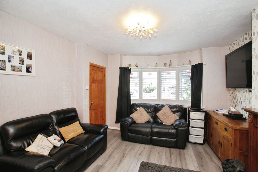 Property photo 3 of 26