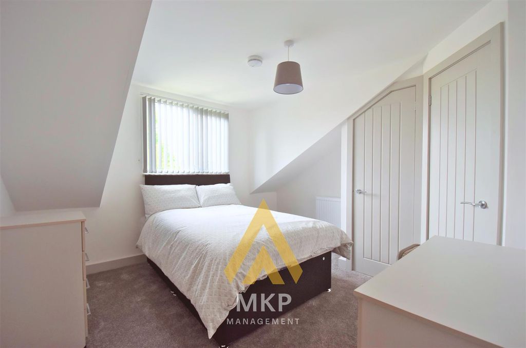 Property photo 3 of 13 5.Png