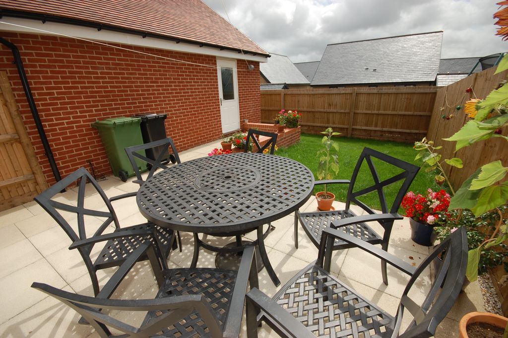 Property photo 2 of 12