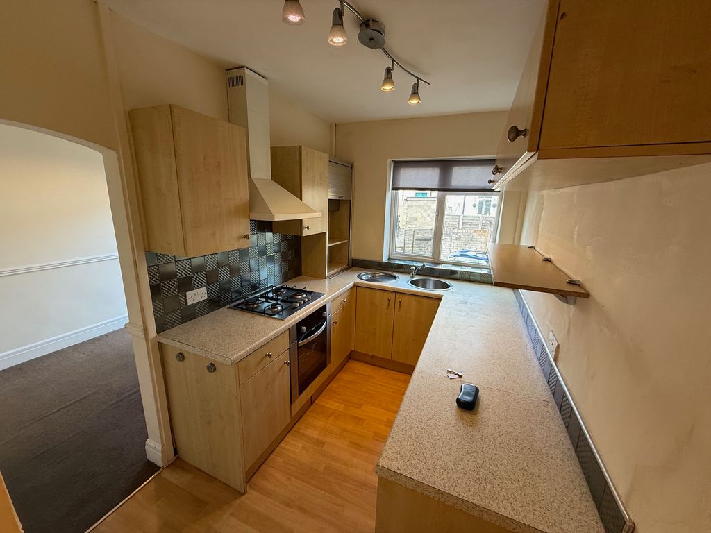 Property photo 3 of 13 Kitchen