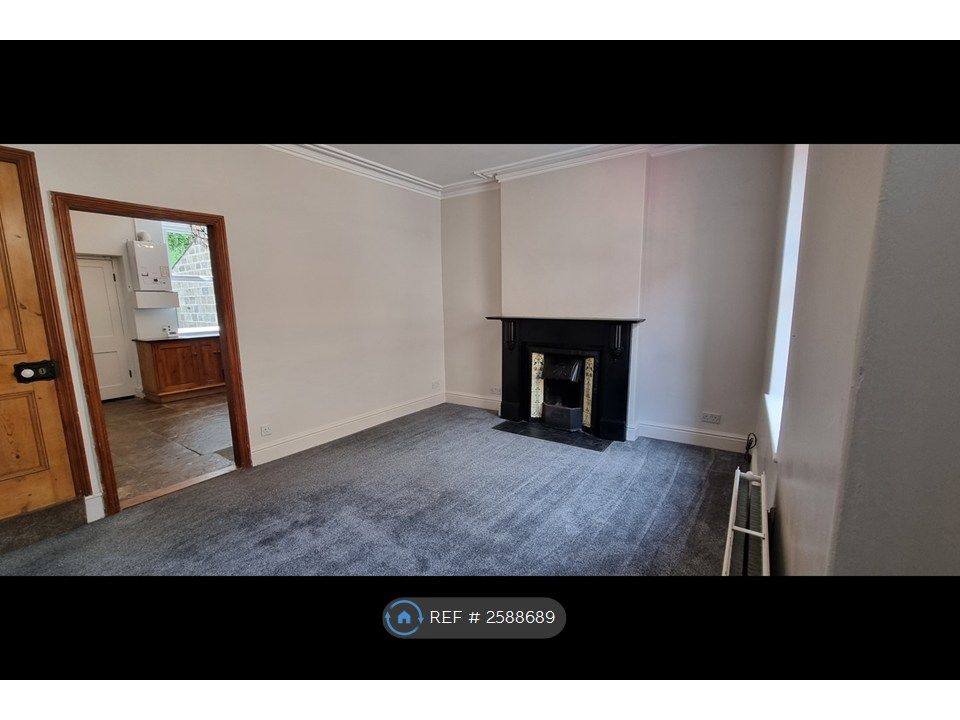 Property photo 2 of 12 Living Room