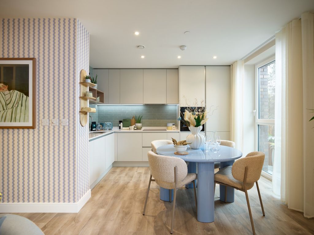 Property photo 2 of 8