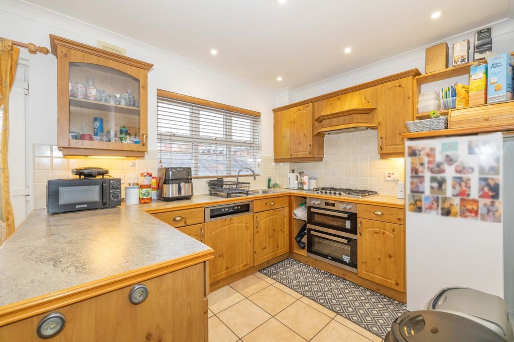 Property photo 2 of 16 Picture 2