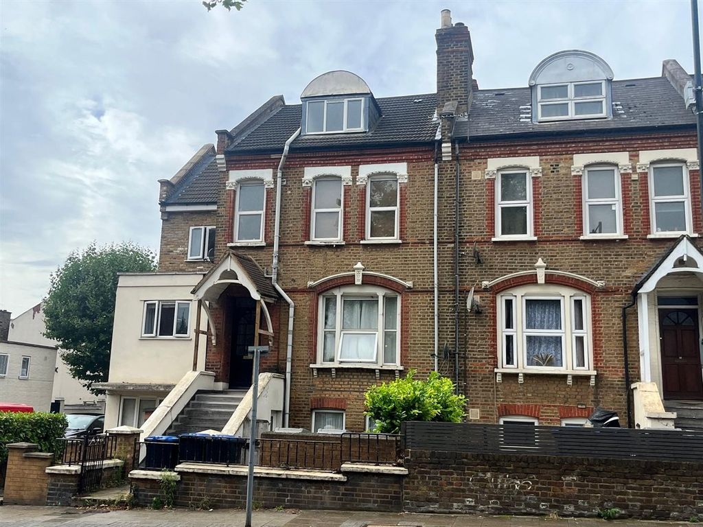 Property photo 1 of 8