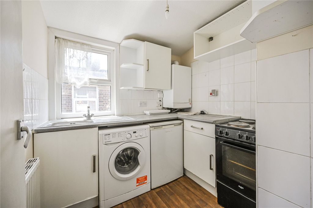 Property photo 3 of 7 Picture No. 05