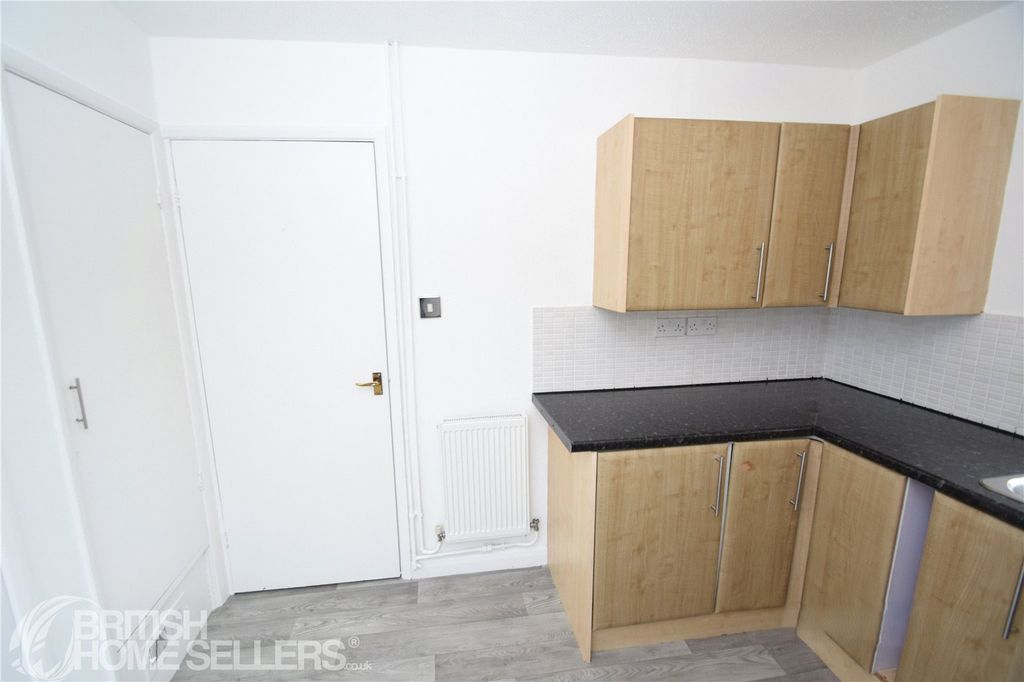 Property photo 2 of 9 Picture No. 08