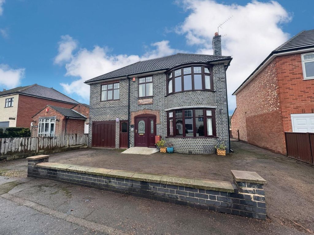 Property photo 1 of 16 Front