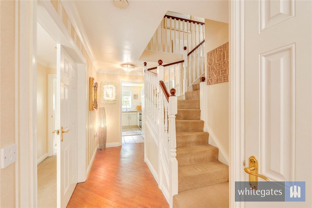 Property photo 3 of 38 Picture No. 33