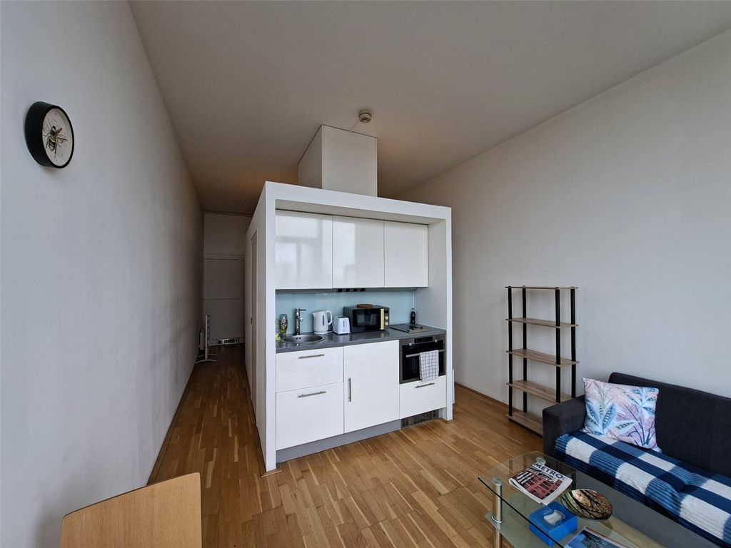 Property photo 3 of 13 Picture No. 06