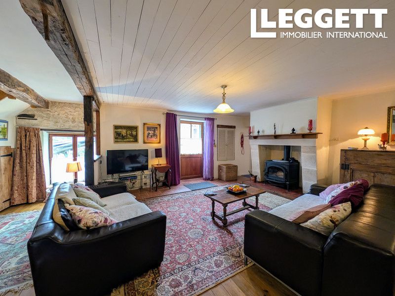 Property photo 3 of 10