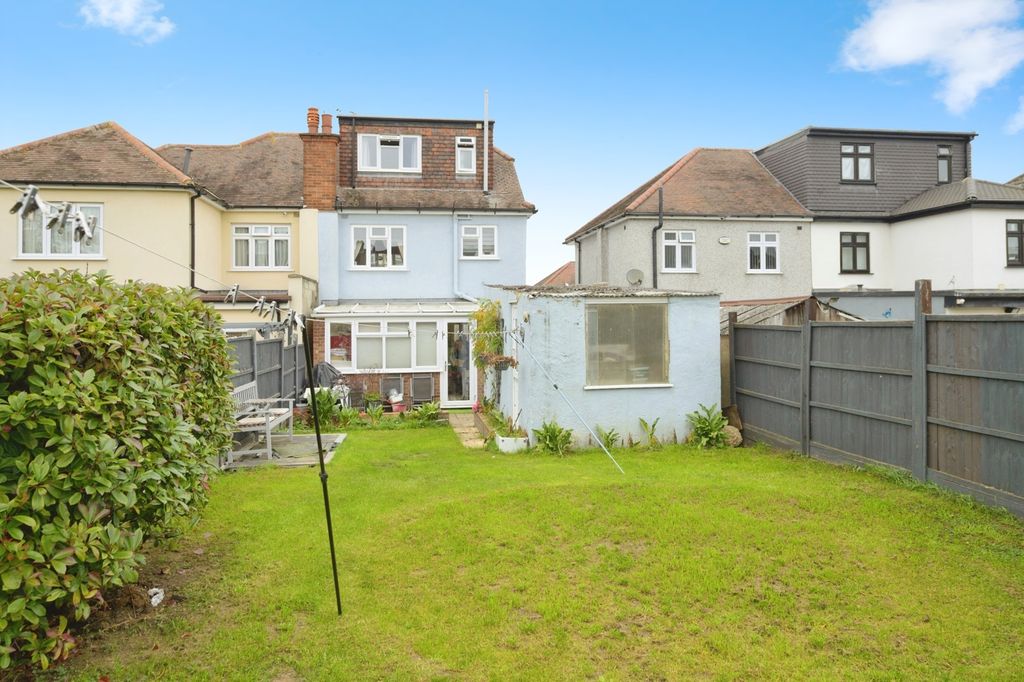 Property photo 2 of 15 Photo