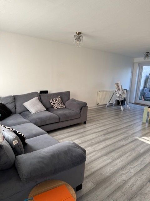 Property photo 3 of 12 Picture 2