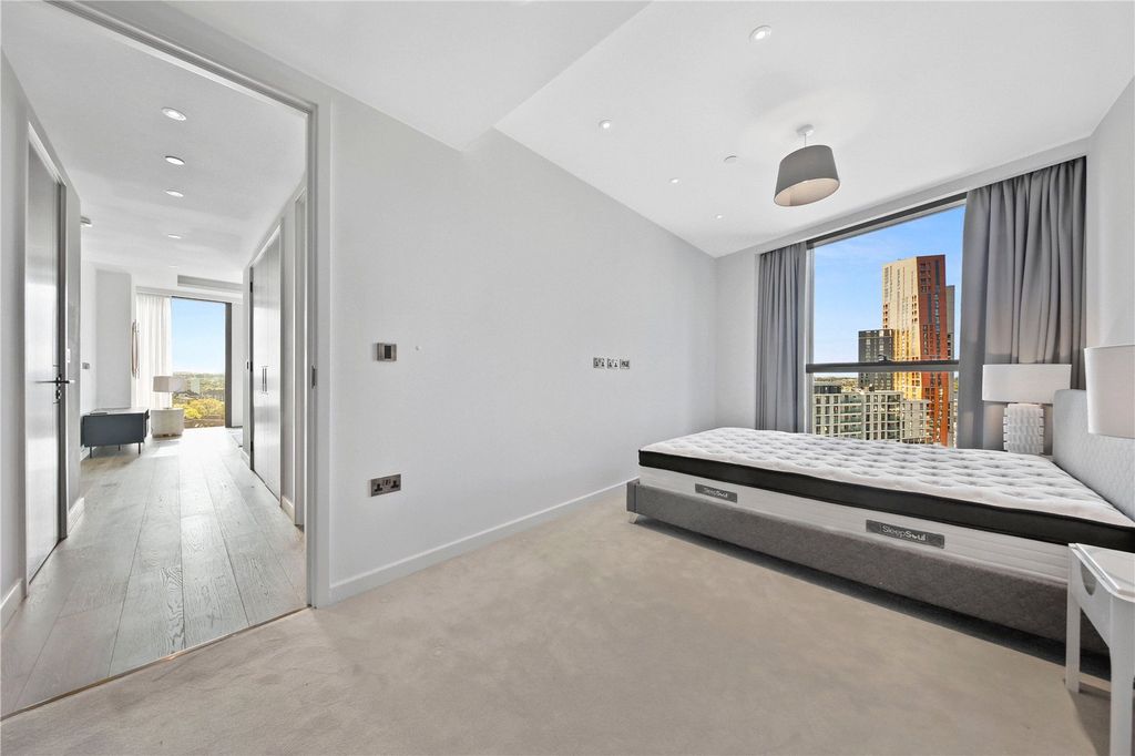 Property photo 1 of 19 Picture No. 02