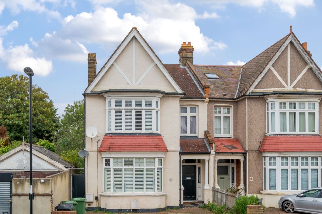 Property photo 1 of 12 Front View