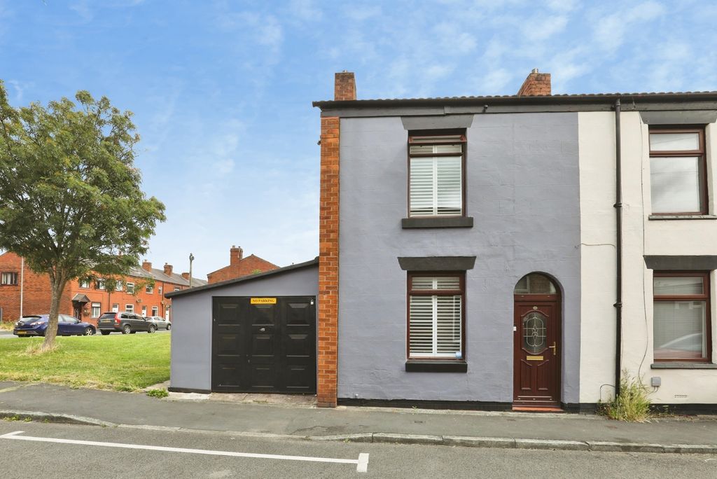 Property photo 1 of 15 Pbox-Img.Jpg