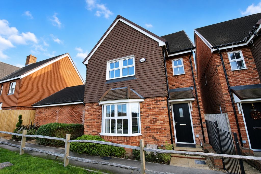 Property photo 1 of 21 2dcc6A3A-57c2-4c3d-95F5-2E1De4508d9E