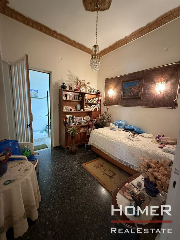 Property photo 2 of 23