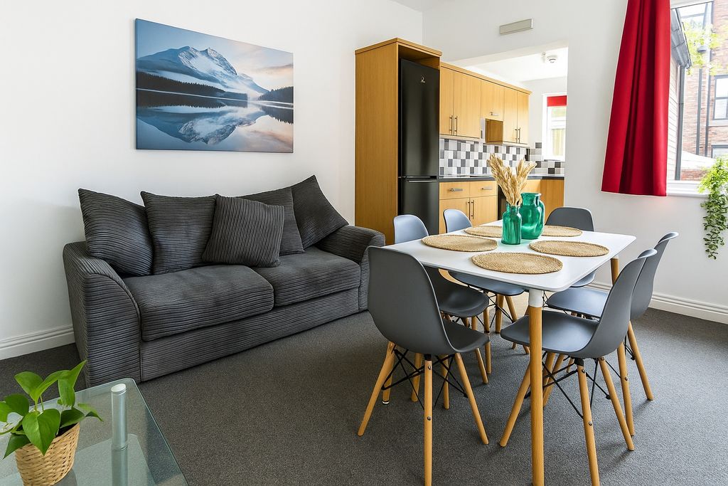 Property photo 2 of 9 Bright, Modern Open-Plan Living And Dining Area Wi...