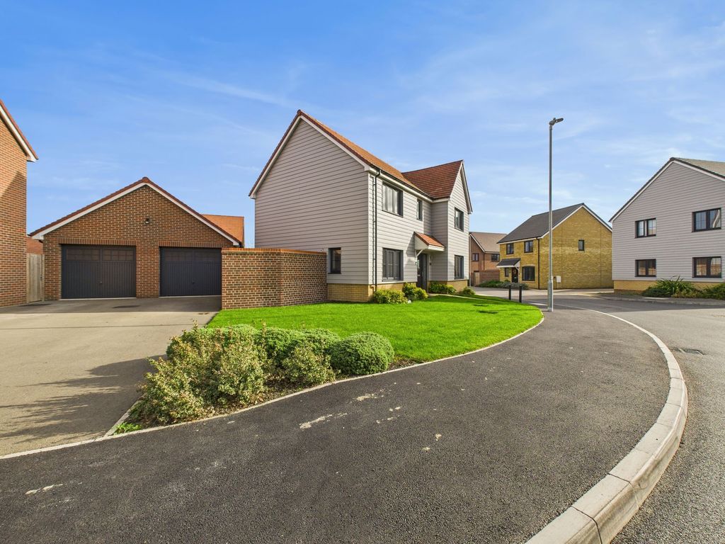 Property photo 1 of 24