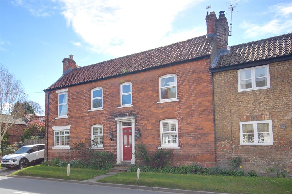 Property photo 1 of 21 Red House (7).Jpg